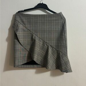 H&M polyester wrap skirt, size 8 used 2 times